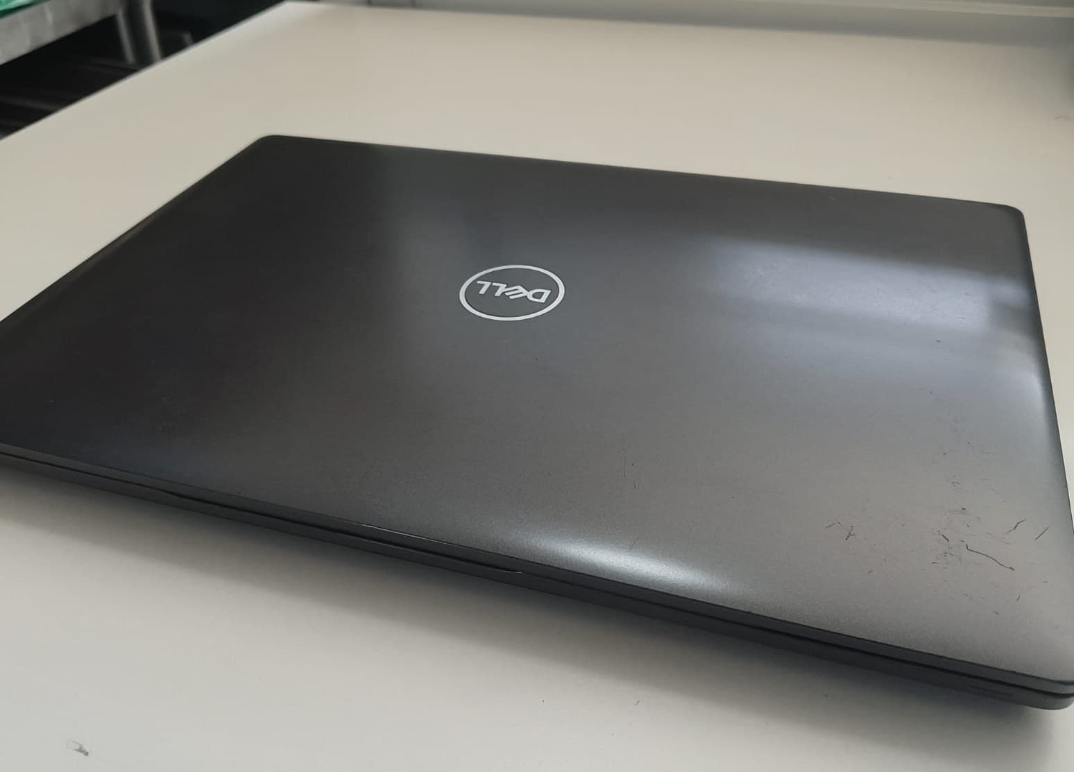 Dell Latitude 14, foto 2 de 3